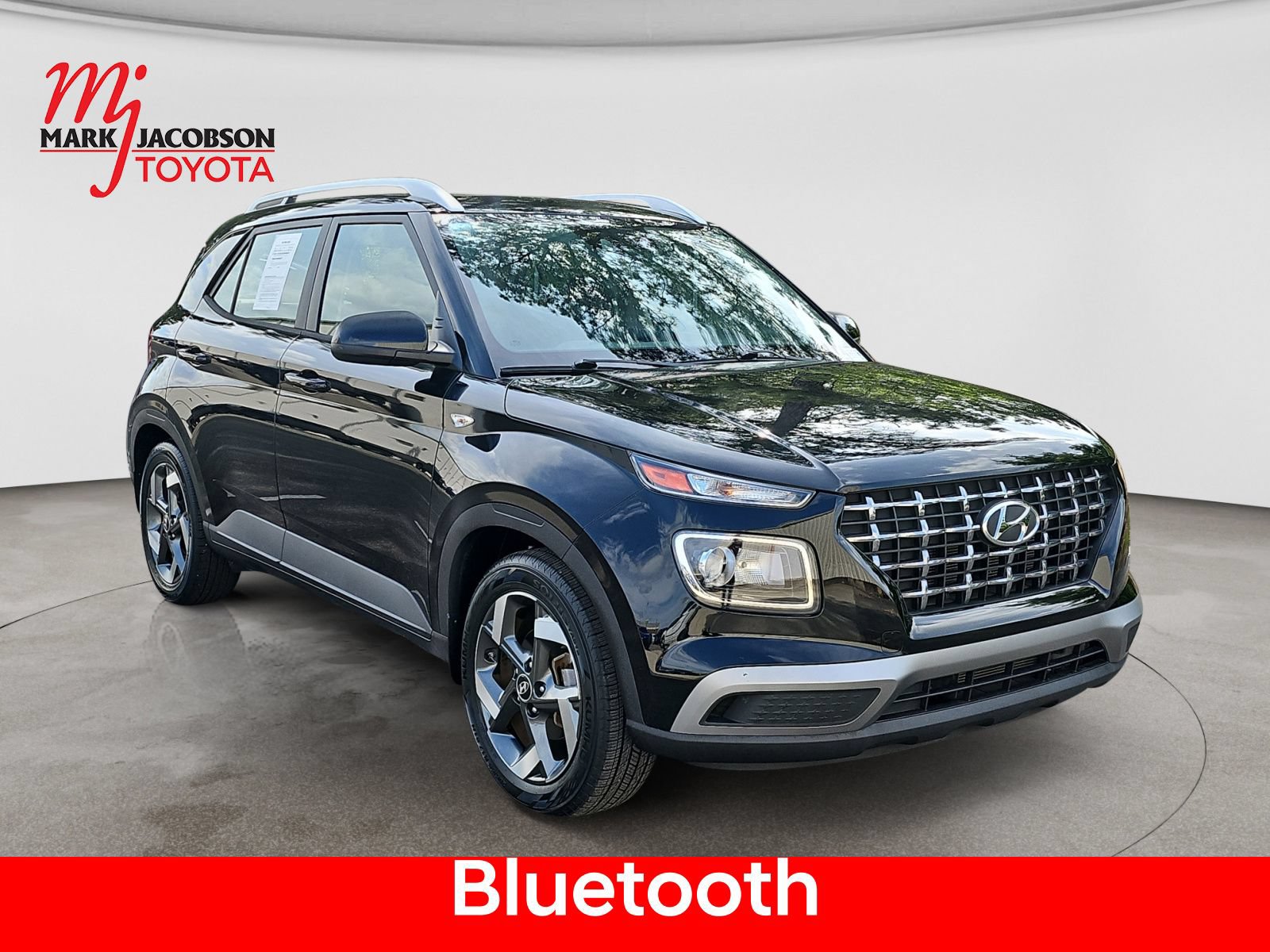 Used 2022 Hyundai Venue SEL FWD image 5