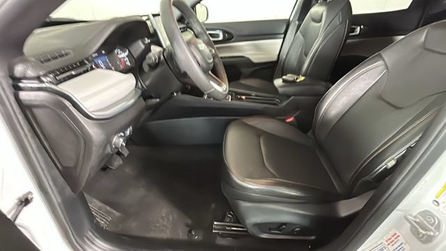 Used 2023 Jeep Compass Limited w/ Elite Group AWD/4WD image 12