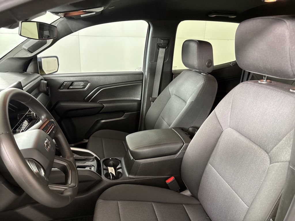 Used 2023 Chevrolet Colorado Trail Boss w/ Technology Package image 27