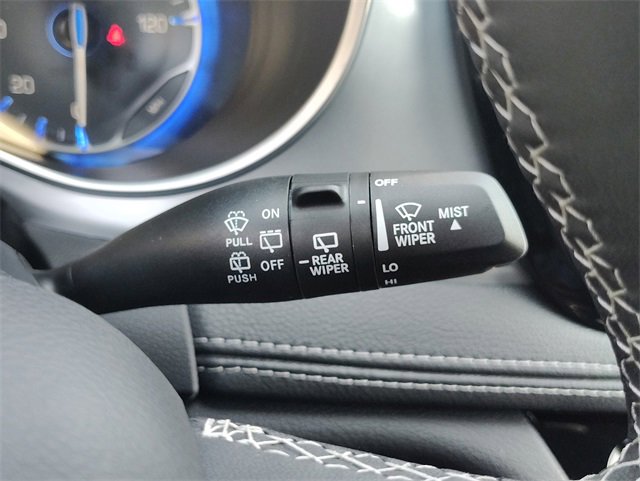 New 2026 Chrysler Pacifica Limited w/ Uconnect Theater Family Group image 20