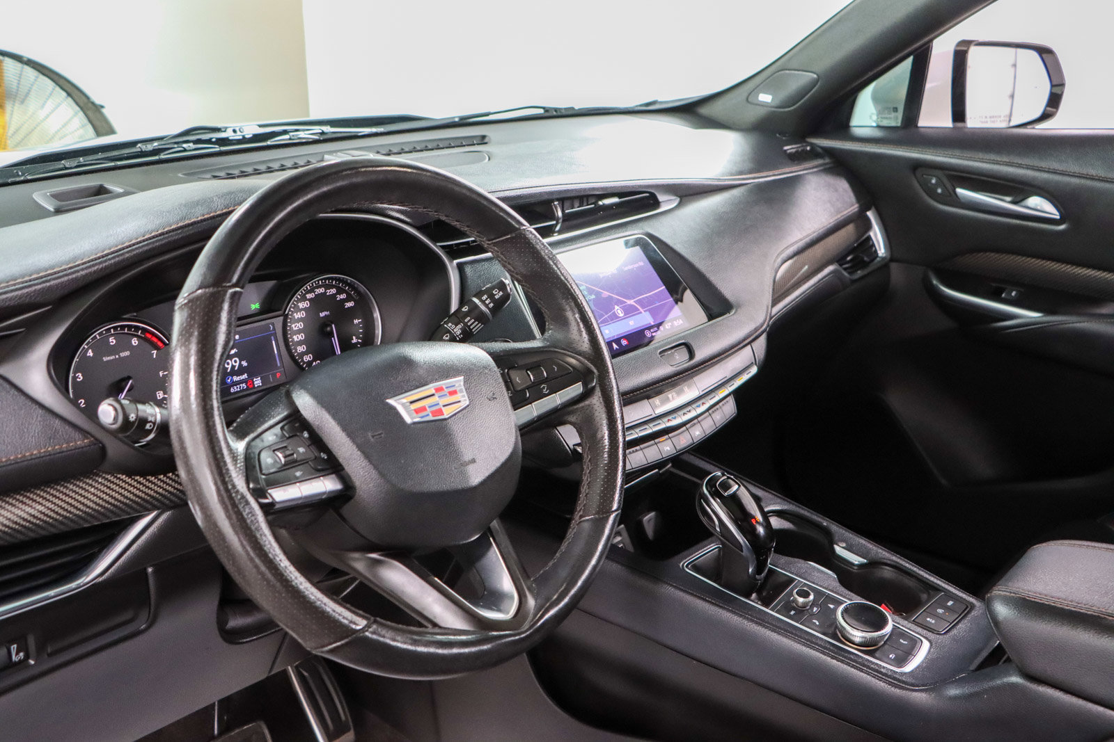 Used 2023 Cadillac XT4 Sport w/ Sun And Sound Package AWD/4WD image 23