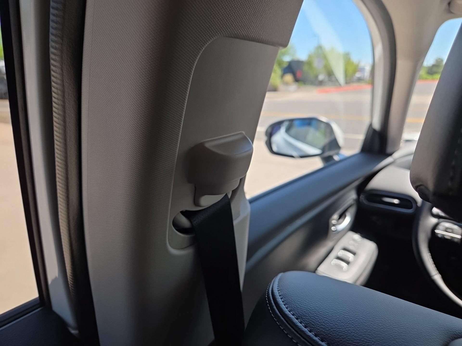 New 2027 Honda HR-V EX-L image 15
