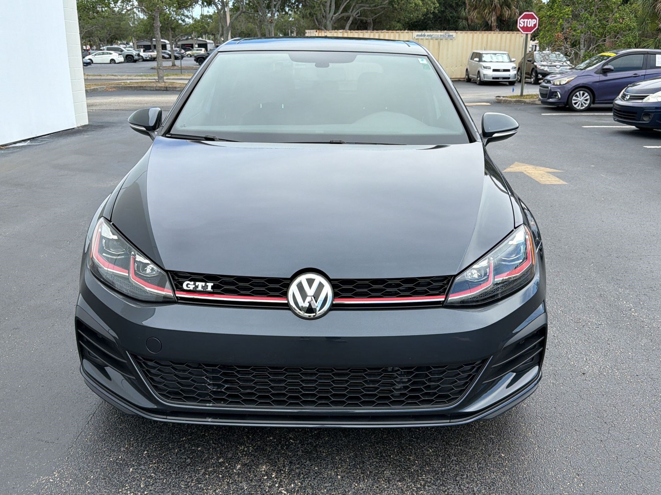 Used 2018 Volkswagen GTI SE w/ SE Leather Package FWD image 6