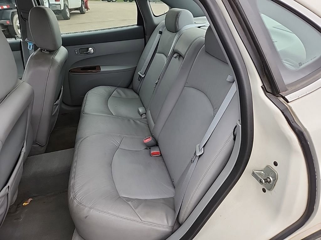 Used 2006 Buick LaCrosse CXS FWD image 27