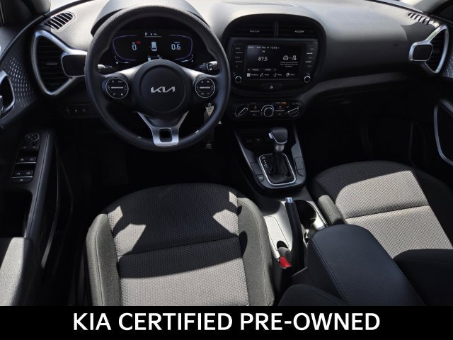 Certified 2025 Kia Soul LX w/ LX Technology Package FWD image 16