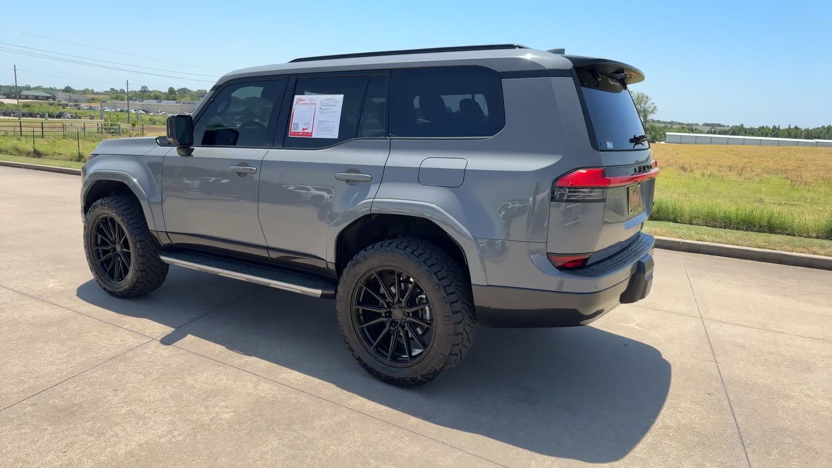 Used 2024 Lexus GX 550 w/ Accessory Package (Z1) AWD/4WD image 7