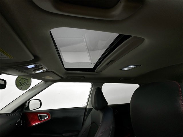 Used 2025 Kia Soul GT-Line image 19
