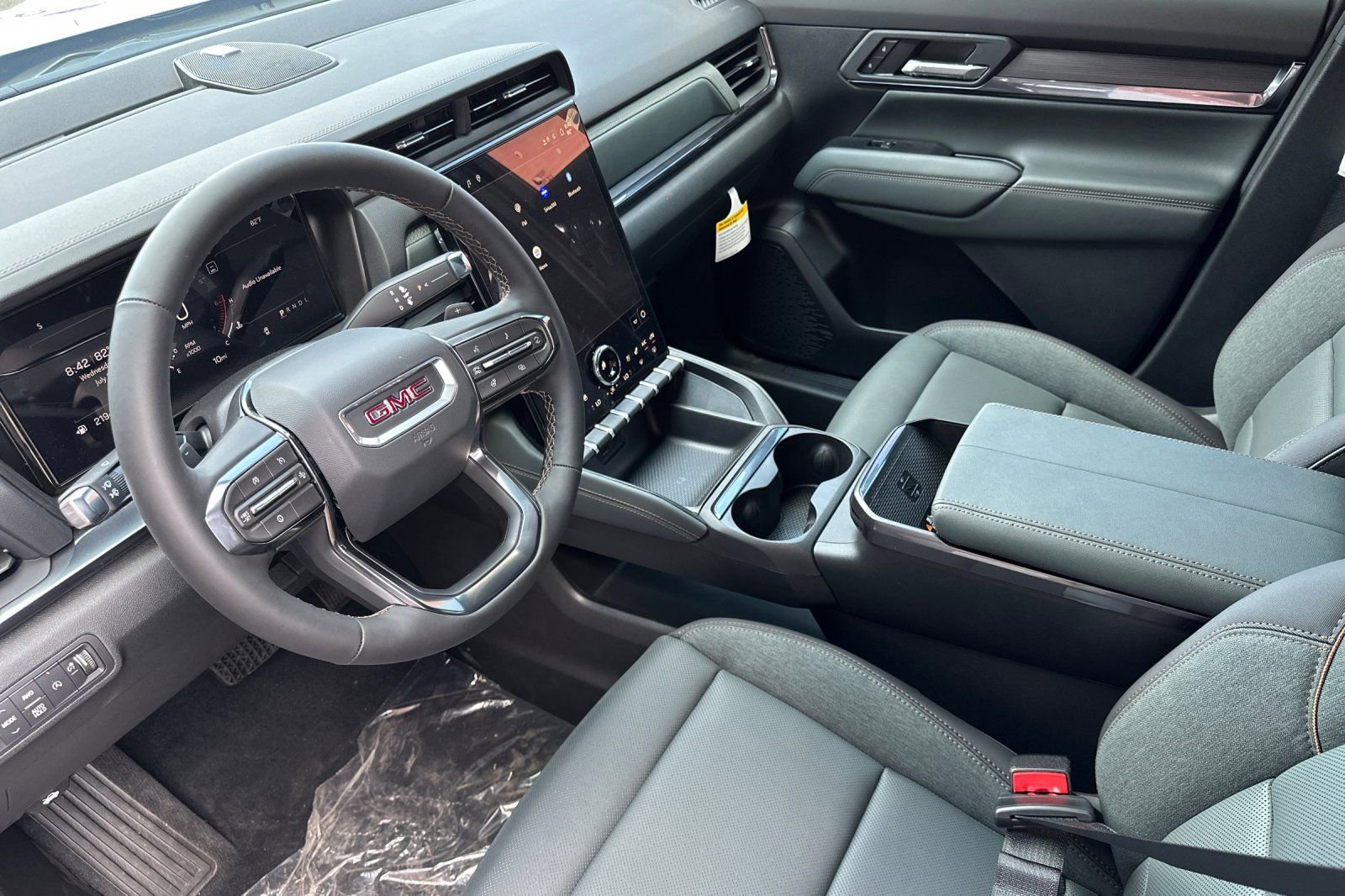 New 2026 GMC Terrain AT4 w/ Convenience Package III AWD/4WD image 9