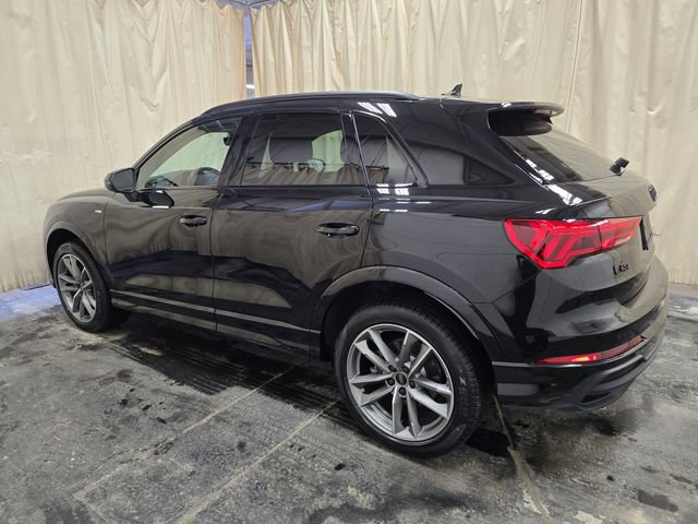 Certified 2025 Audi Q3 2.0T Premium w/ Convenience Package image 12