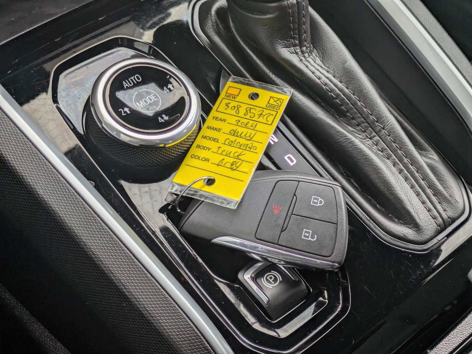 Used 2024 Chevrolet Colorado Trail Boss w/ Advanced Trailering Package image 31