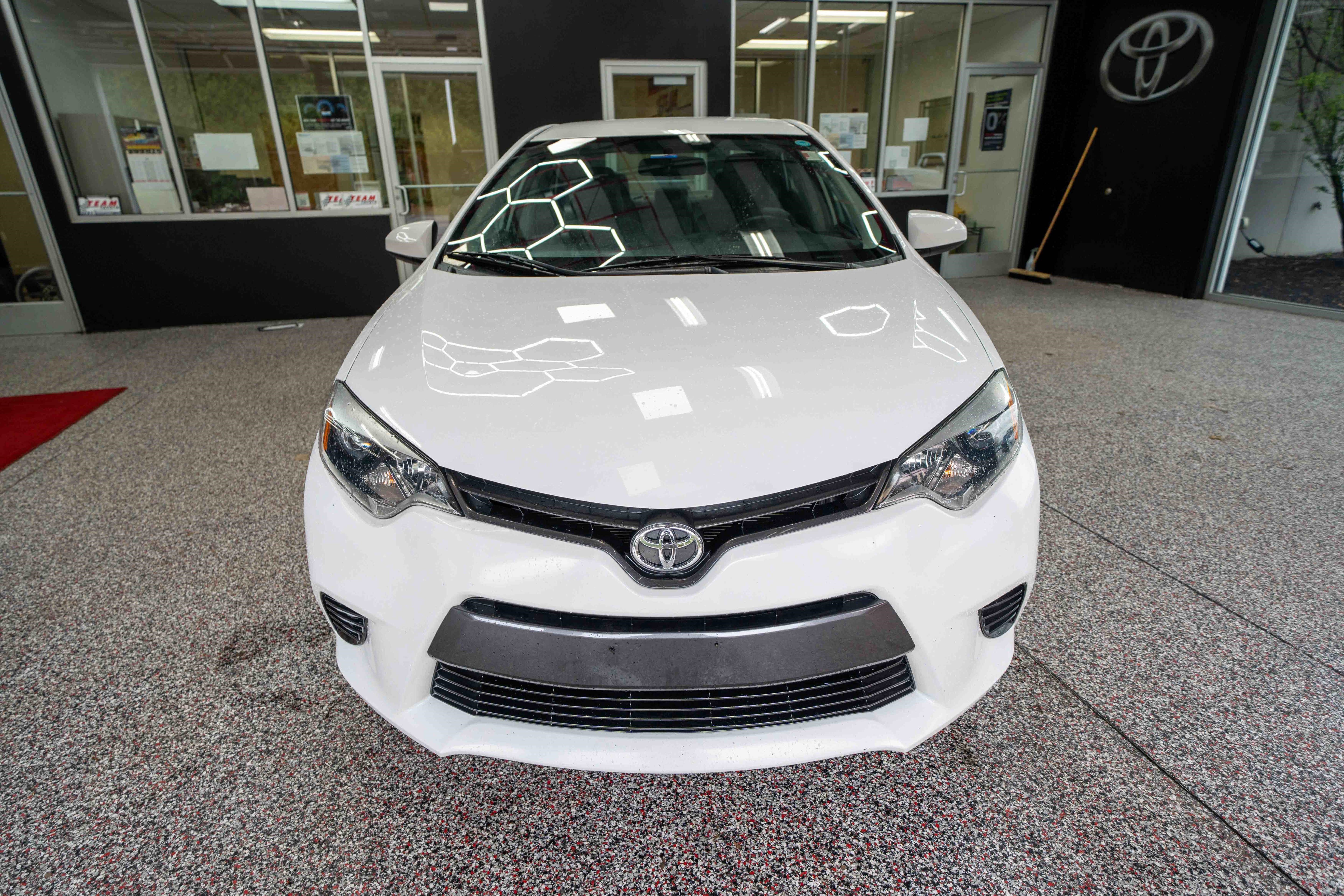 Used 2016 Toyota Corolla LE image 6