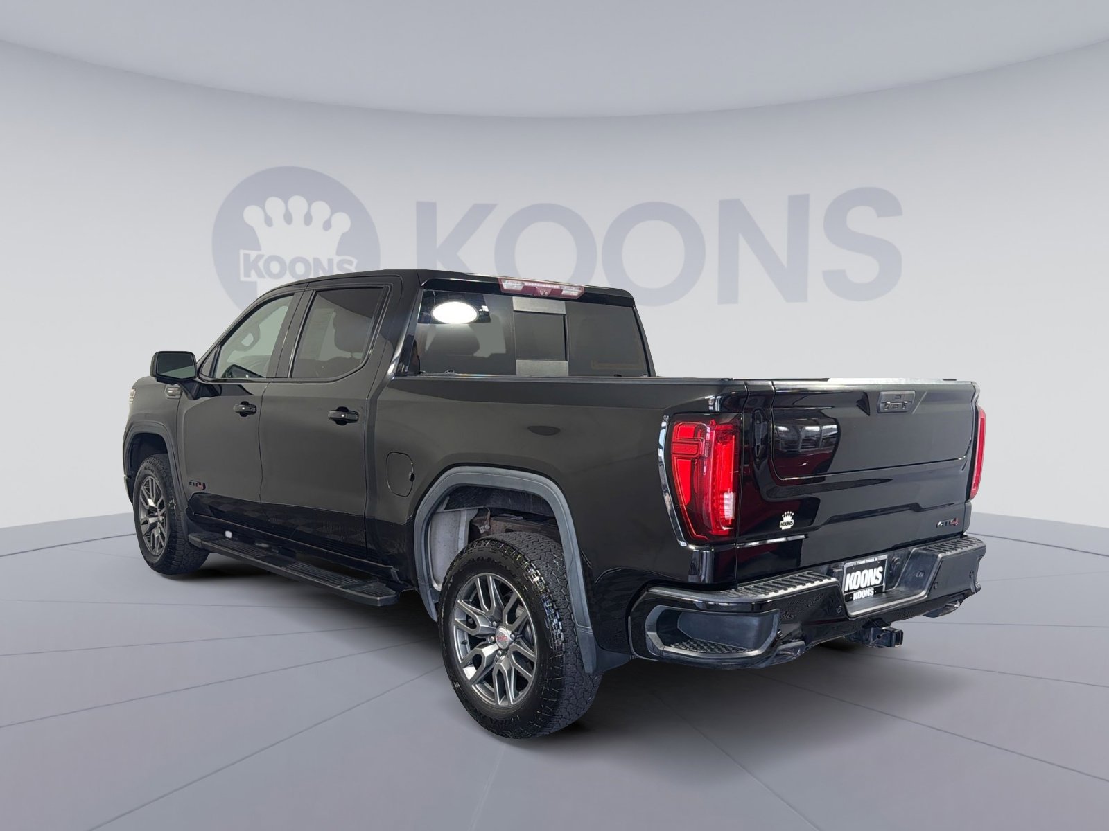 Used 2020 GMC Sierra 1500 AT4 w/ AT4 Premium Package image 4