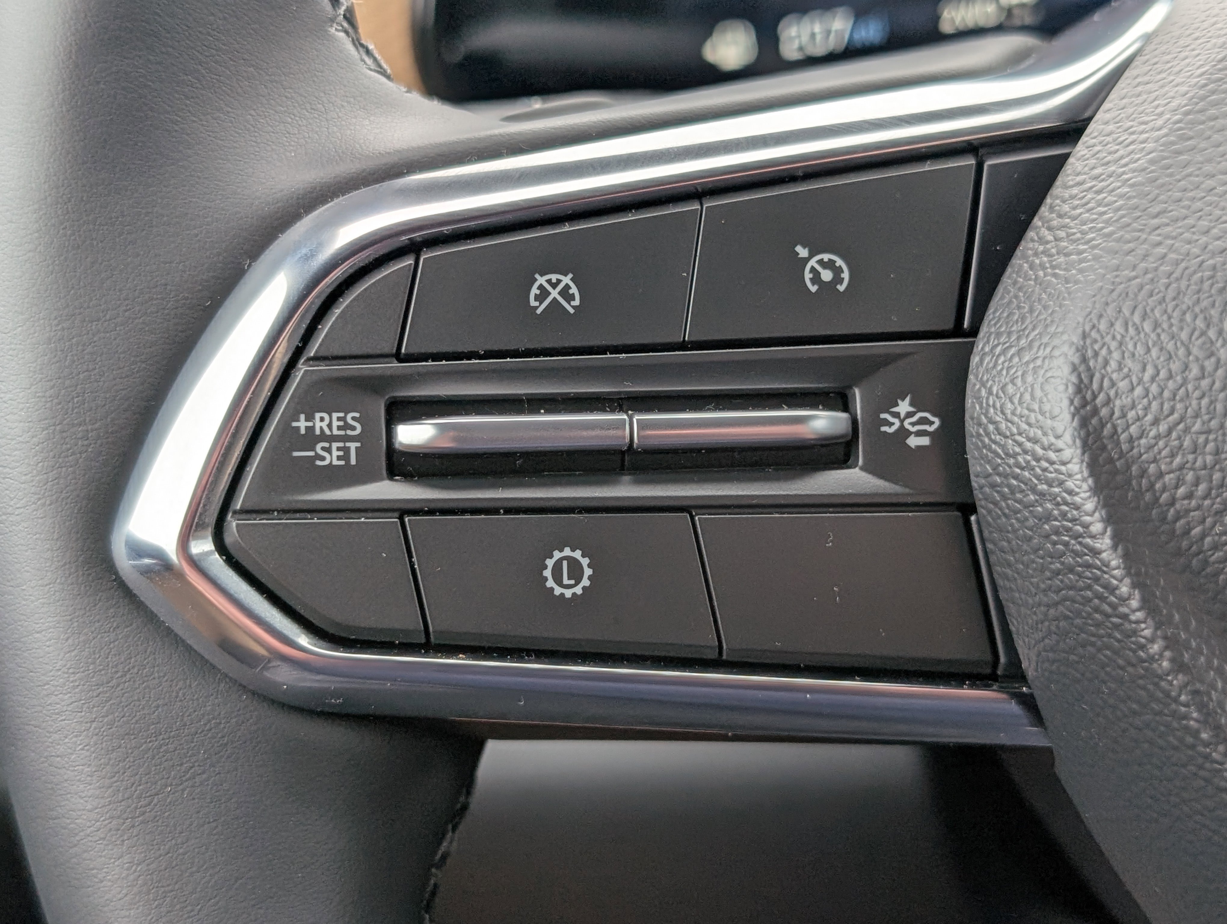 Used 2026 Chevrolet Equinox ACTIV image 25