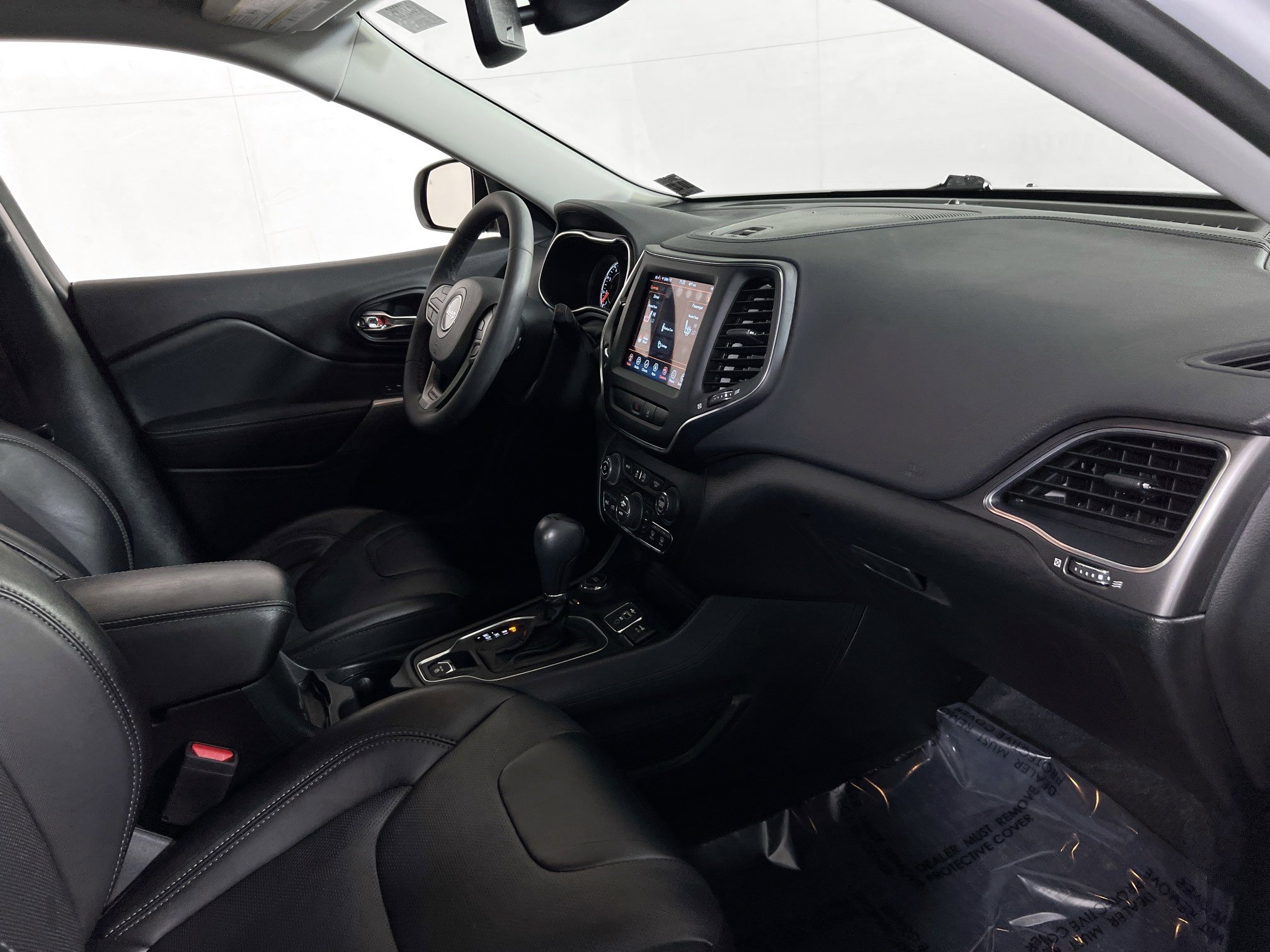 Used 2022 Jeep Cherokee Latitude Lux AWD/4WD image 27