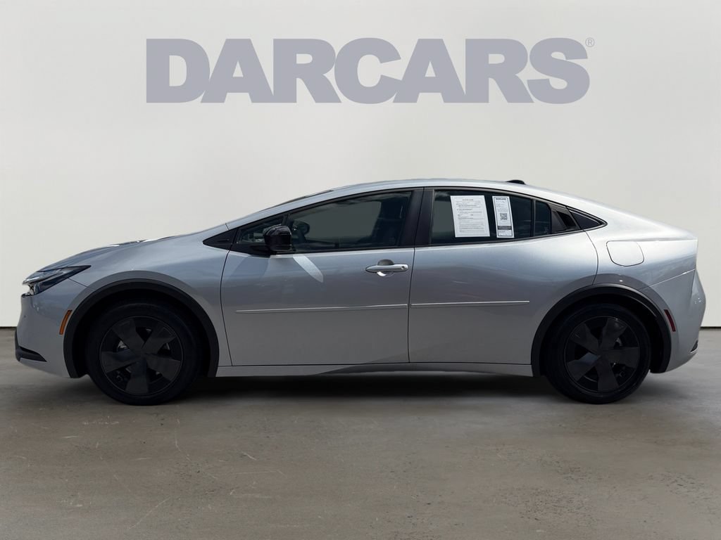 Used 2026 Toyota Prius Plug-In Hybrid FWD image 4