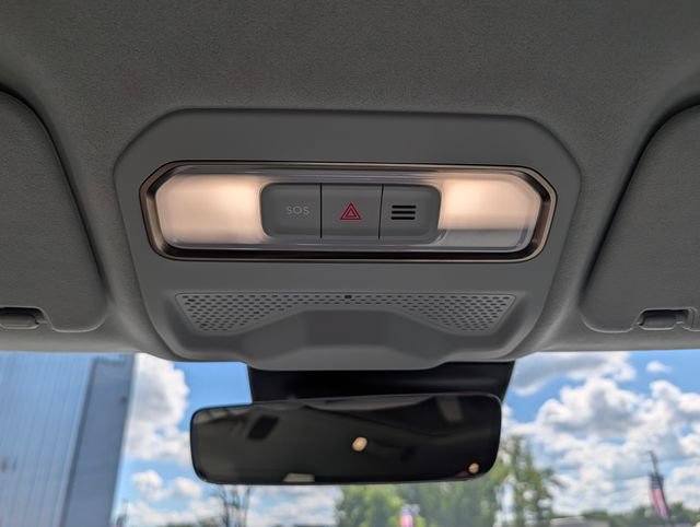 Used 2024 Rivian R1S Adventure Quad AWD/4WD image 27