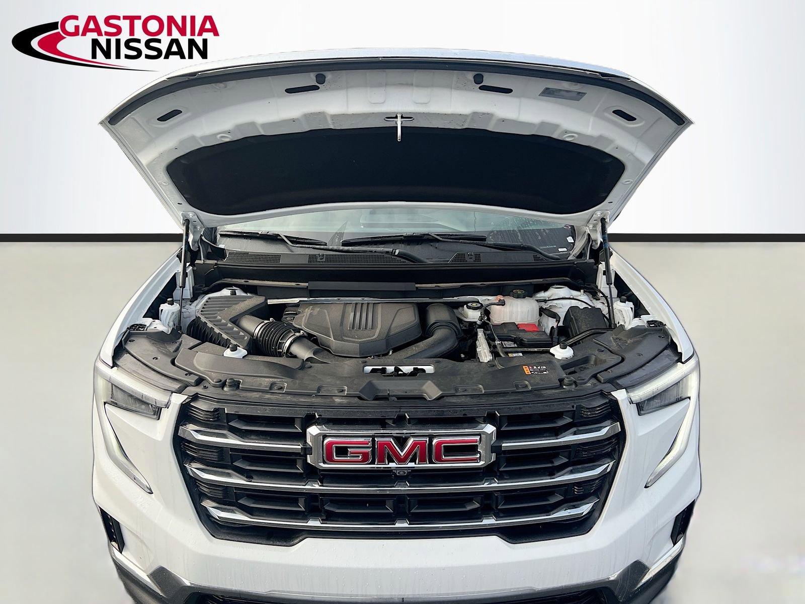 Used 2025 GMC Acadia Elevation image 38