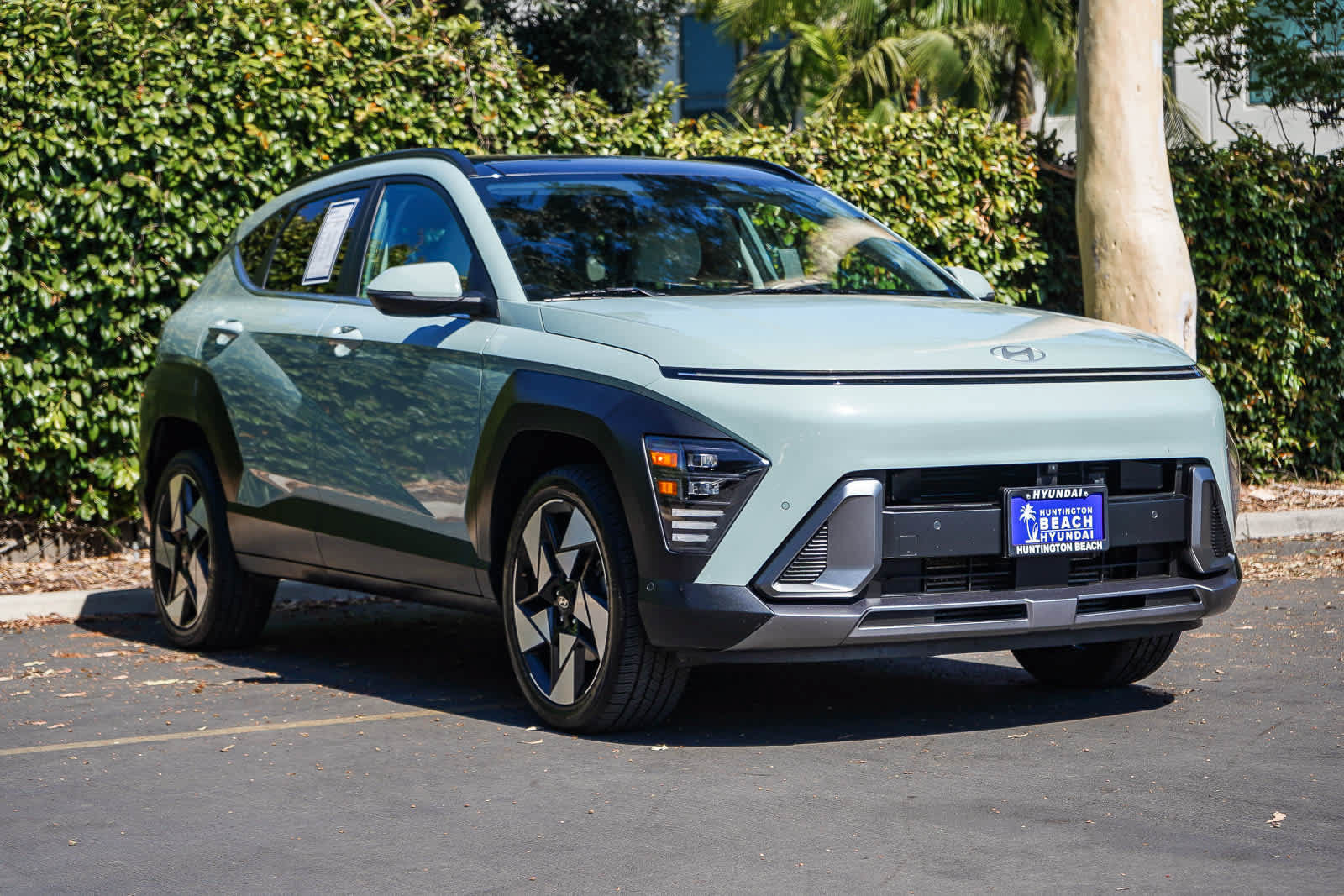 Used 2024 Hyundai Kona Limited AWD/4WD image 4