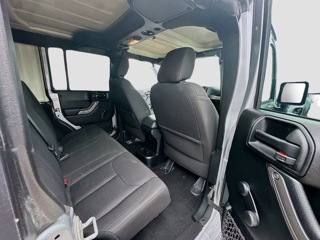 Used 2018 Jeep Wrangler Unlimited Sport w/ Connectivity Group AWD/4WD image 24