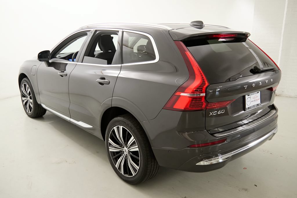 Certified 2023 Volvo XC60 T8 Ultimate w/ Climate Package AWD/4WD image 7