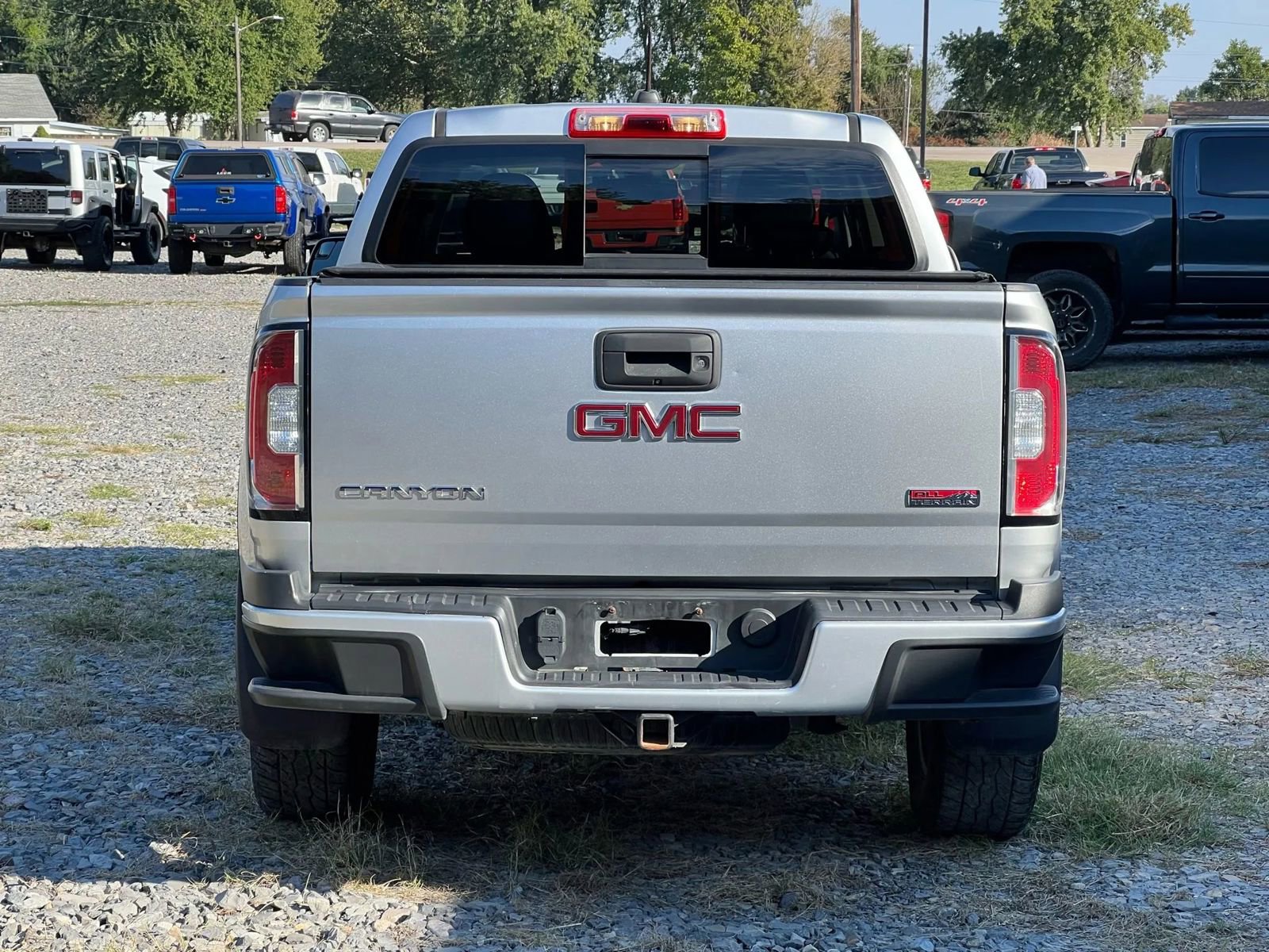 Used 2017 GMC Canyon SLE w/ All Terrain Package image 4