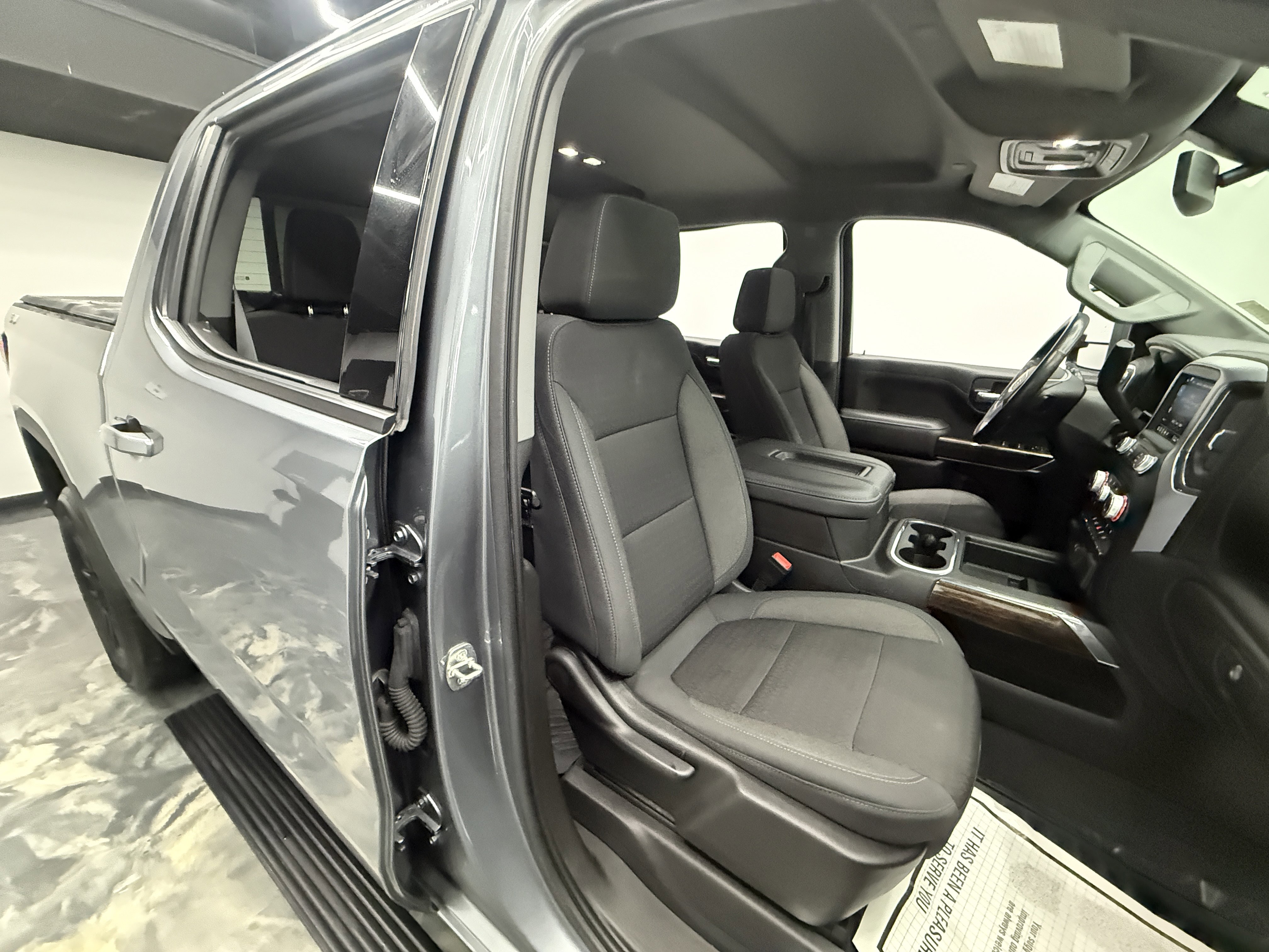 Used 2021 GMC Sierra 1500 Elevation w/ Preferred Package image 13