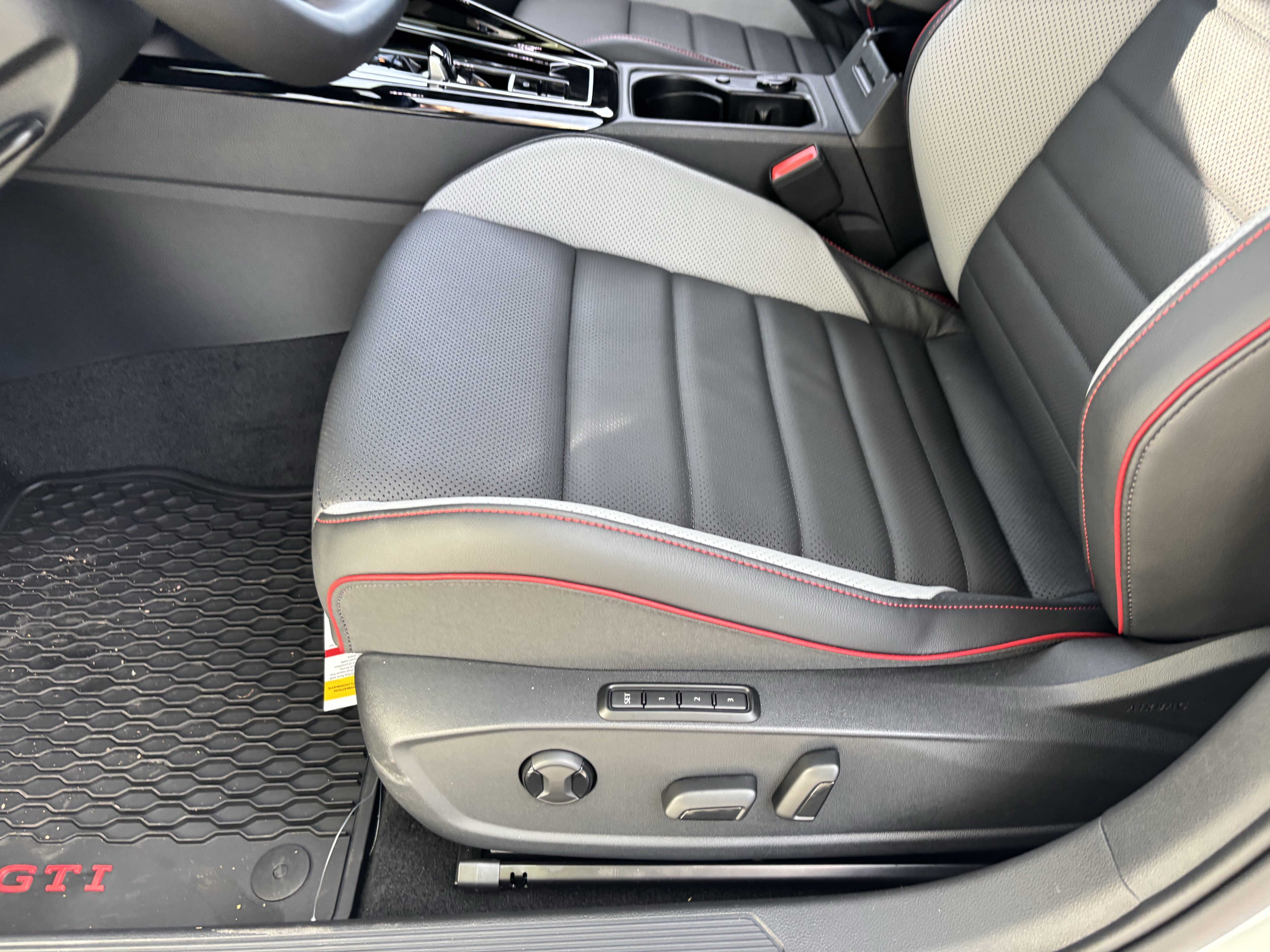 New 2026 Volkswagen GTI SE image 17