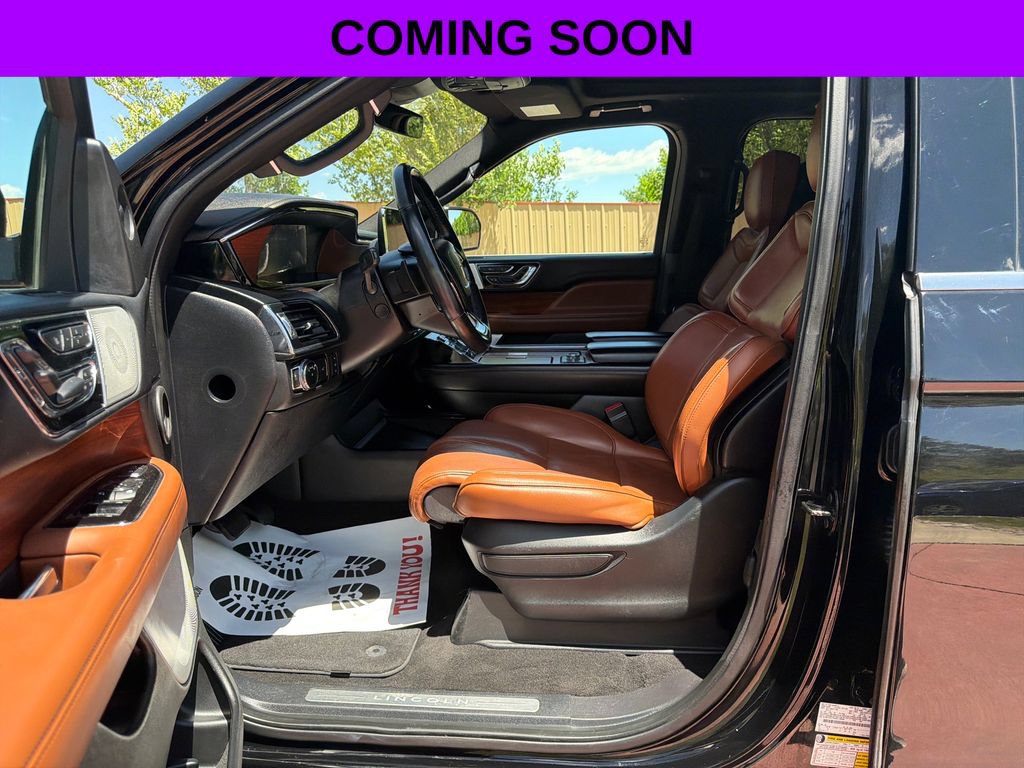 Used 2018 Lincoln Navigator Reserve w/ Technology Package AWD/4WD image 11