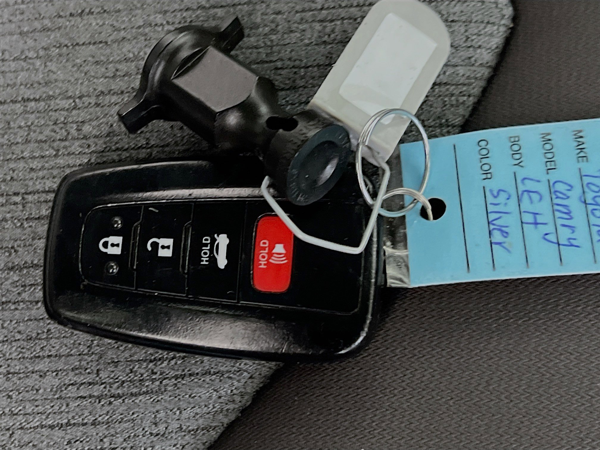 Used 2018 Toyota Camry LE image 36