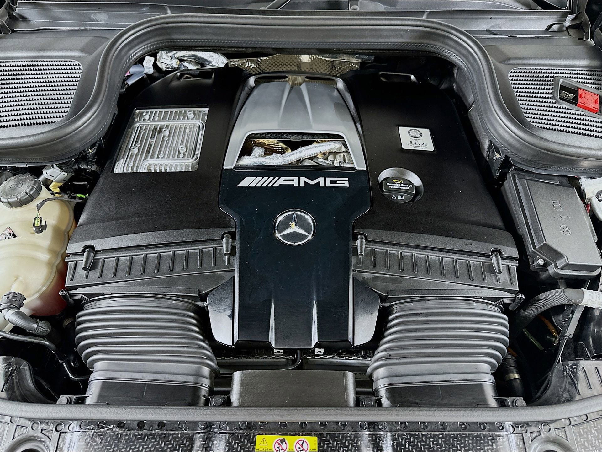 Used 2023 Mercedes-Benz GLS 63 AMG 4MATIC image 34