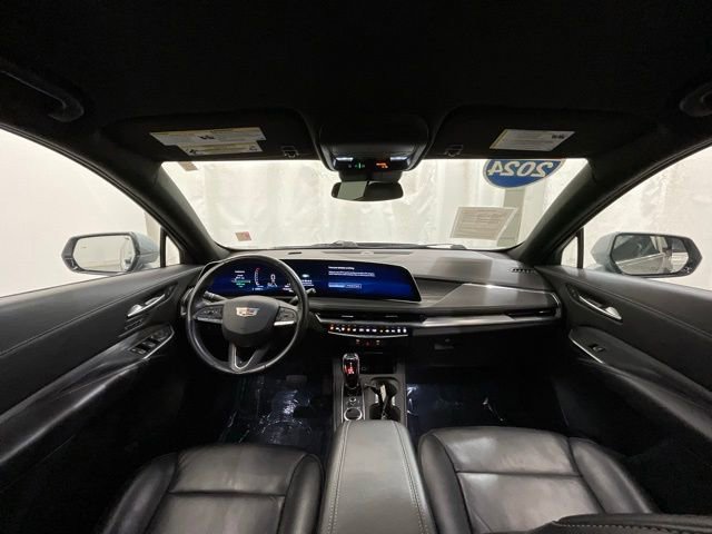 Used 2024 Cadillac XT4 Premium Luxury AWD/4WD image 16
