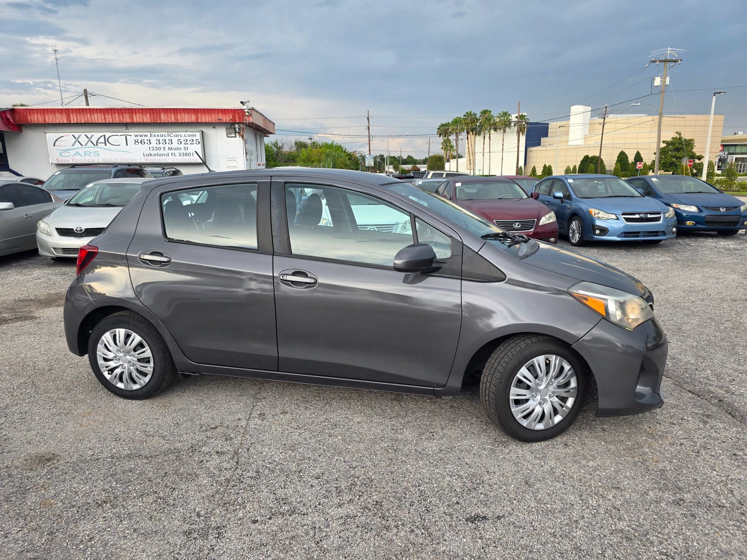 Used 2017 Toyota Yaris L FWD image 8