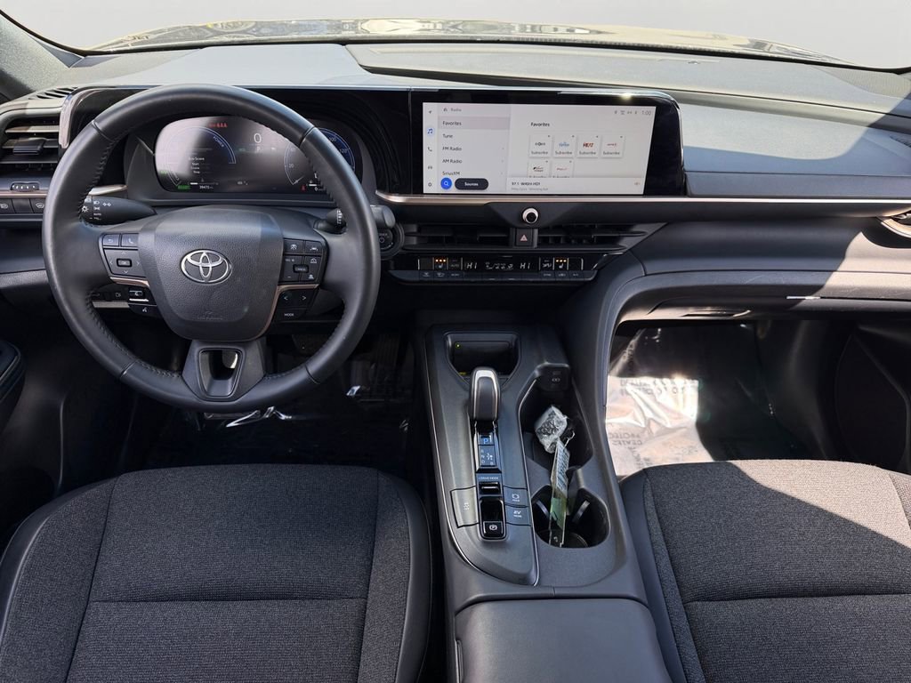 Used 2023 Toyota Crown XLE image 12