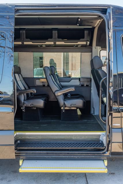 Used 2016 Mercedes-Benz Sprinter 3500 image 30