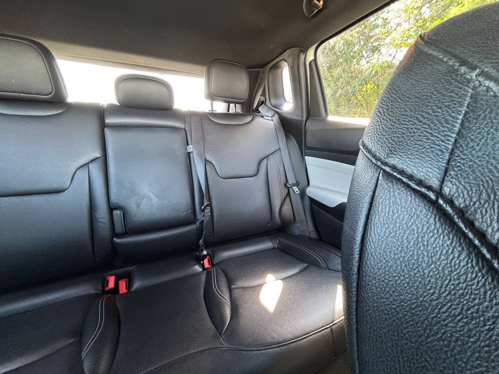 Used 2025 Jeep Compass Limited AWD/4WD image 37