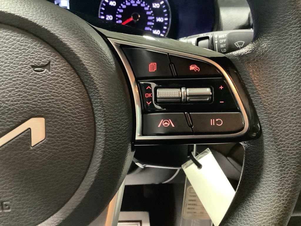 Certified 2023 Kia Forte LXS image 18