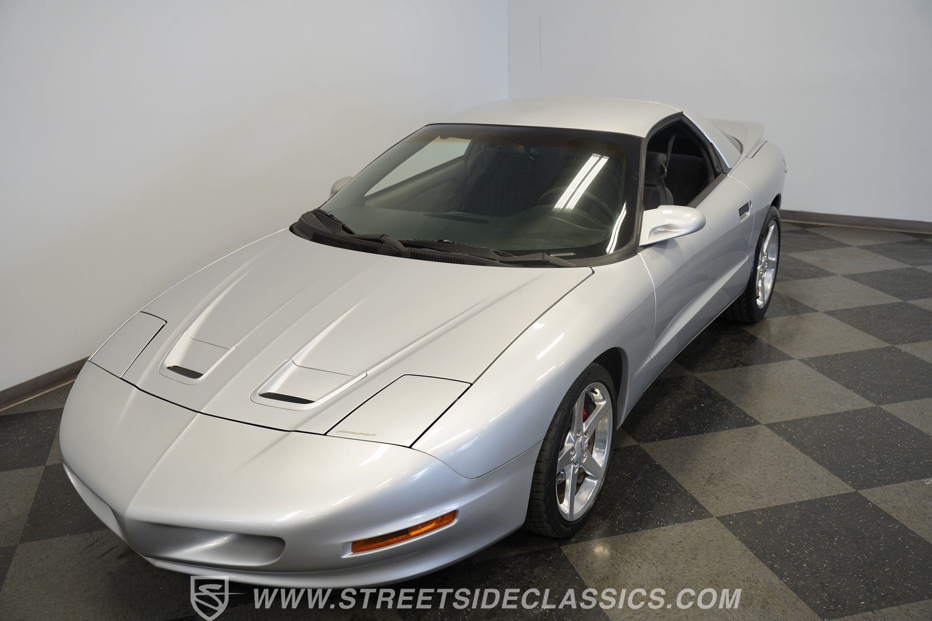 Used 1997 Pontiac Firebird Formula w/ Opt Pkg RWD image 19