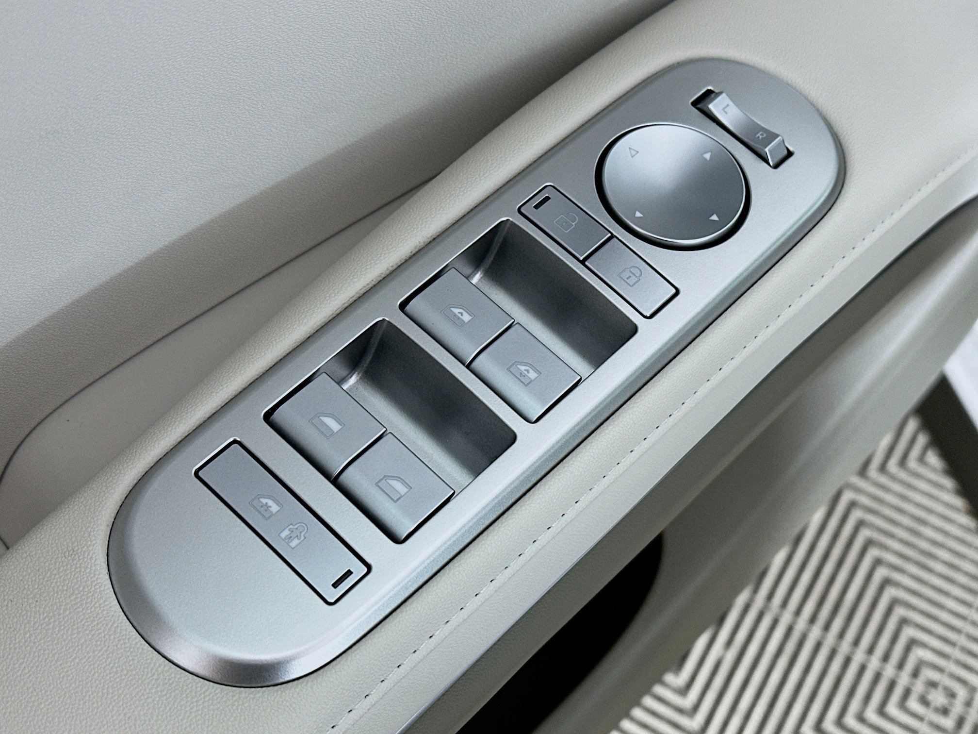 New 2026 Hyundai Palisade SE image 18