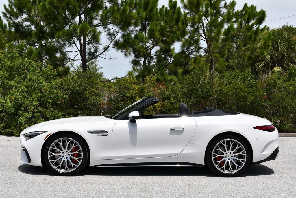 Used 2024 Mercedes-Benz SL 55 AMG 4MATIC image 37