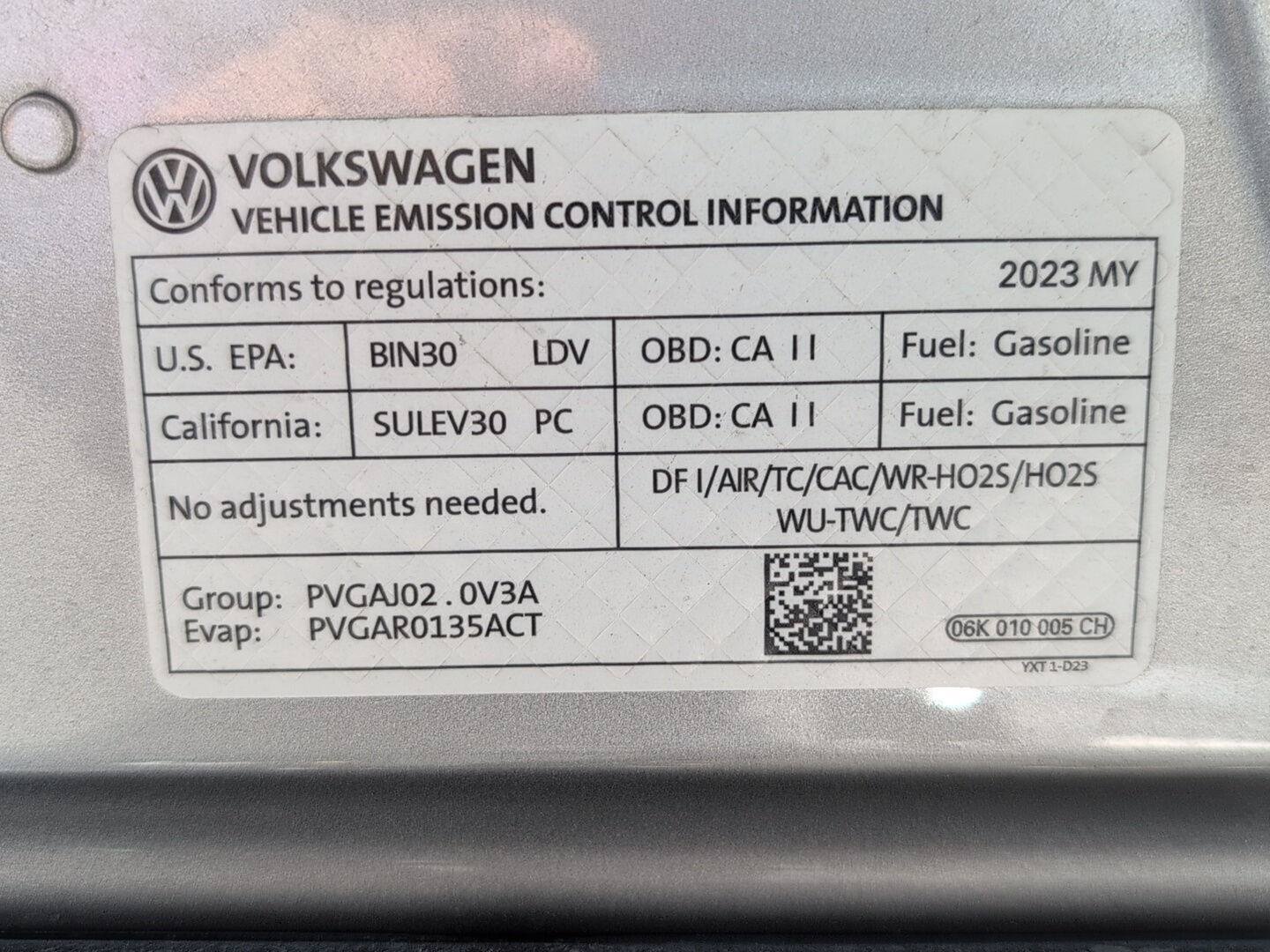 Used 2023 Volkswagen Tiguan SE R-Line AWD/4WD image 25