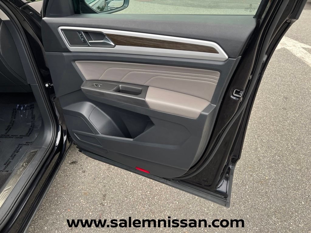 Used 2022 Volkswagen Atlas SE w/ Panoramic Sunroof Package AWD/4WD image 27