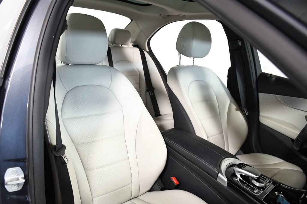 Used 2015 Mercedes-Benz C 300 4MATIC Sedan image 19