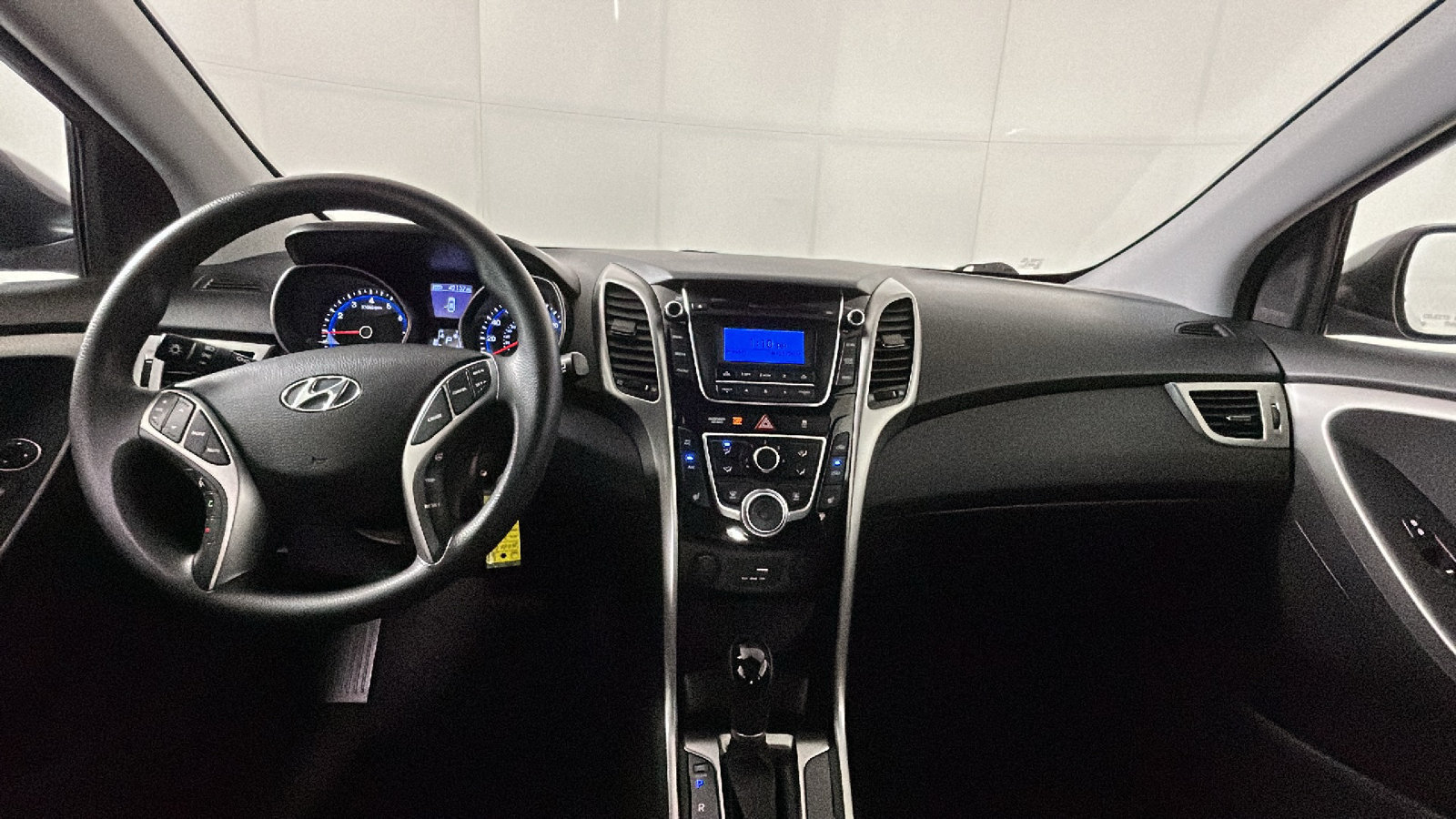 Used 2016 Hyundai Elantra GT FWD image 29
