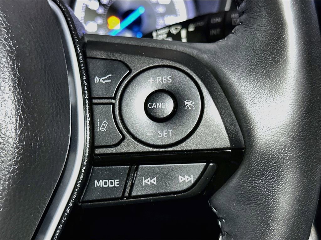 Certified 2021 Toyota Venza Limited w/ Advanced Technology Package image 31