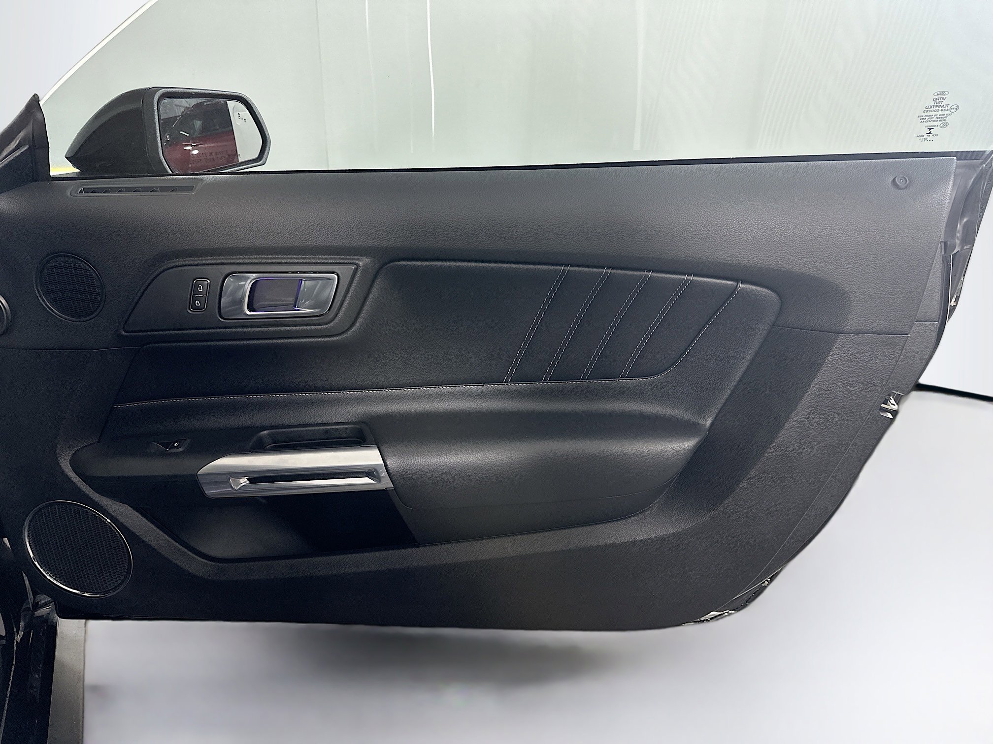 Used 2022 Ford Mustang Premium image 28