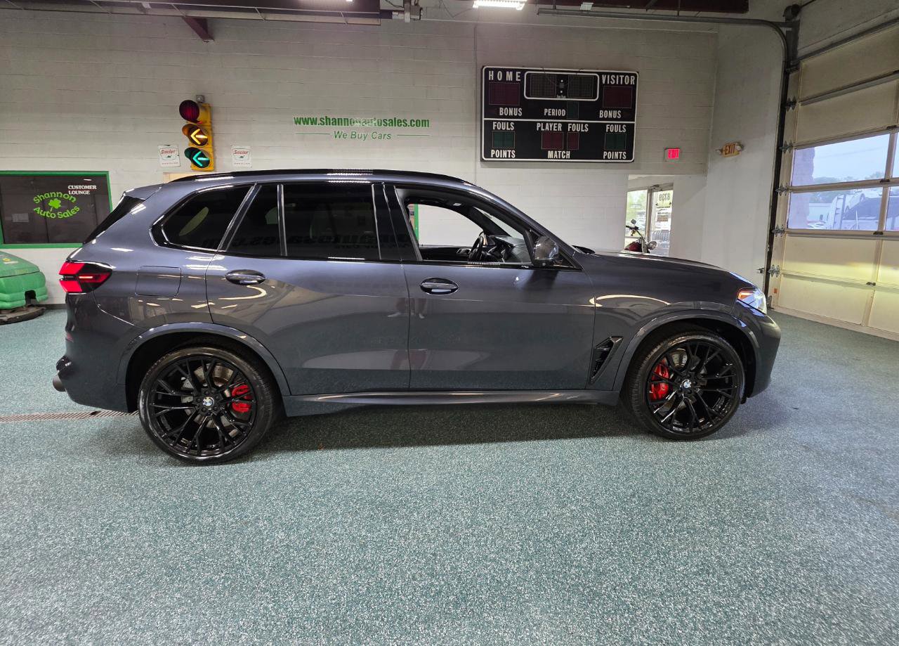 Used 2020 BMW X5 M50i w/ Executive Package image 5