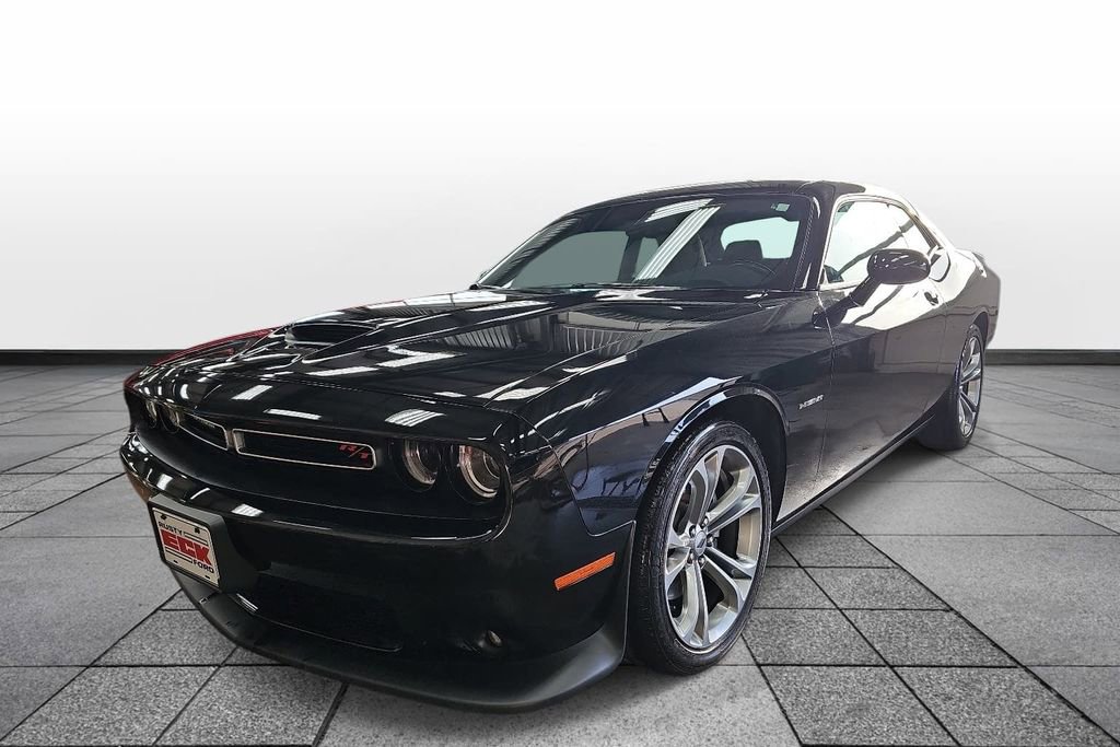 Used 2022 Dodge Challenger R/T image 1
