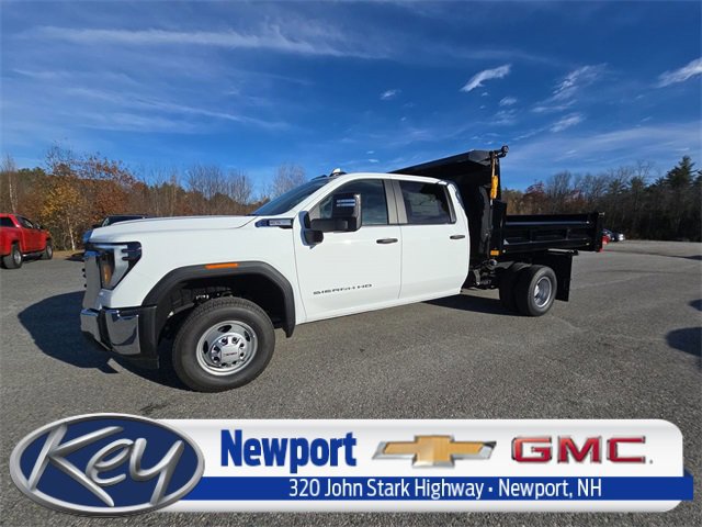 New 2025 GMC Sierra 3500 Pro w/ Convenience Package image 1