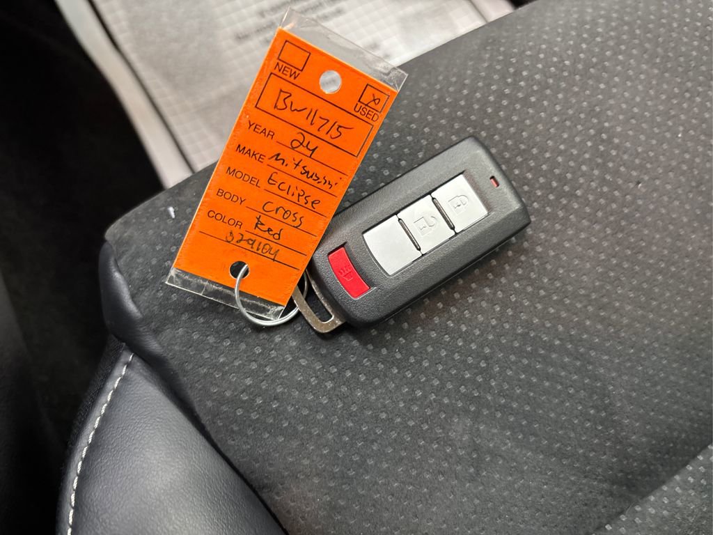 Used 2024 Mitsubishi Eclipse Cross SE image 40