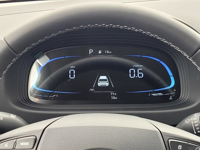 New 2025 Hyundai Venue SEL FWD image 28
